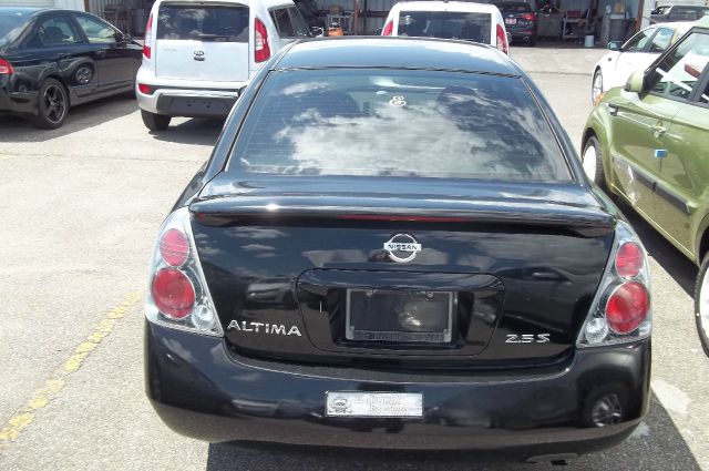 Nissan Altima 2006 photo 1