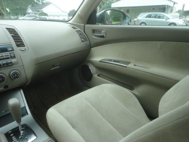 Nissan Altima 2006 photo 1