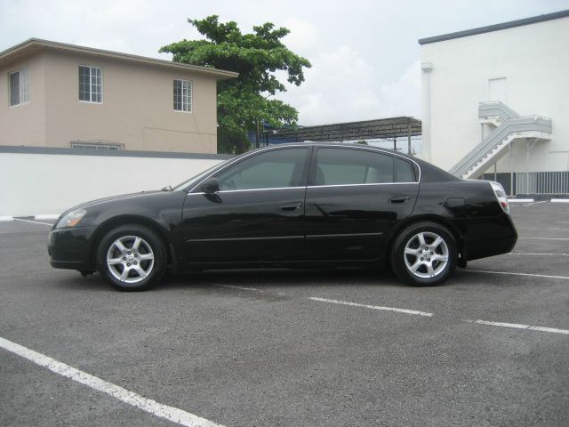 Nissan Altima 2006 photo 2