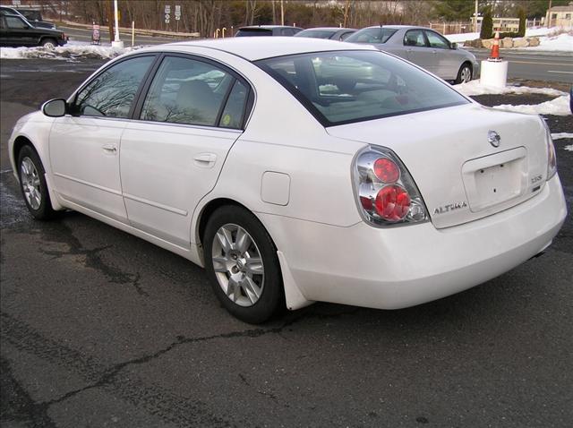 Nissan Altima 2006 photo 2