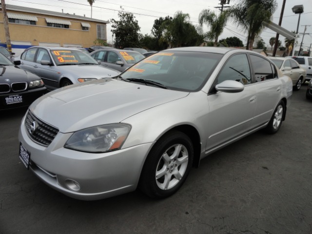 Nissan Altima 2006 photo 1