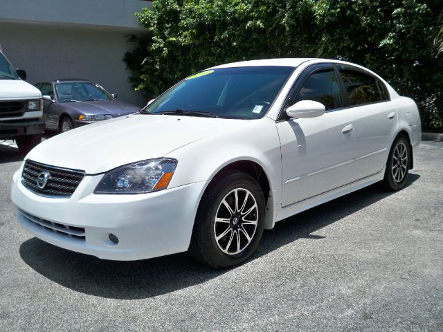 Nissan Altima 2006 photo 1