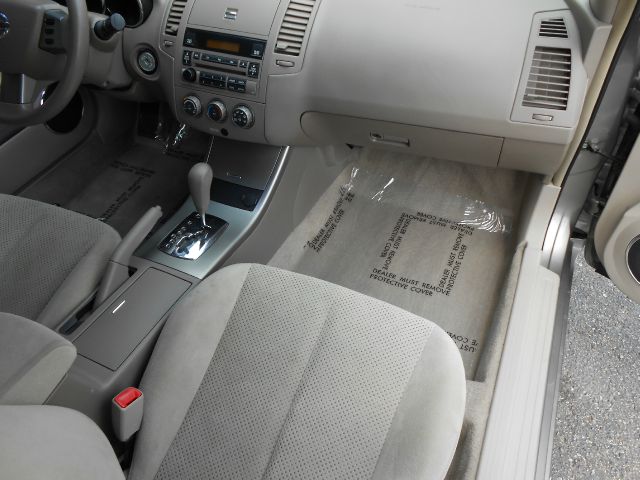 Nissan Altima 2006 photo 17