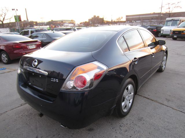 Nissan Altima 2007 photo 1