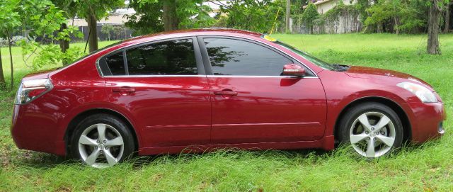 Nissan Altima LE Sedan