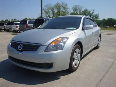 Nissan Altima Pickupslt Quad Cab SWB 4WD 4x4 Truck Sedan