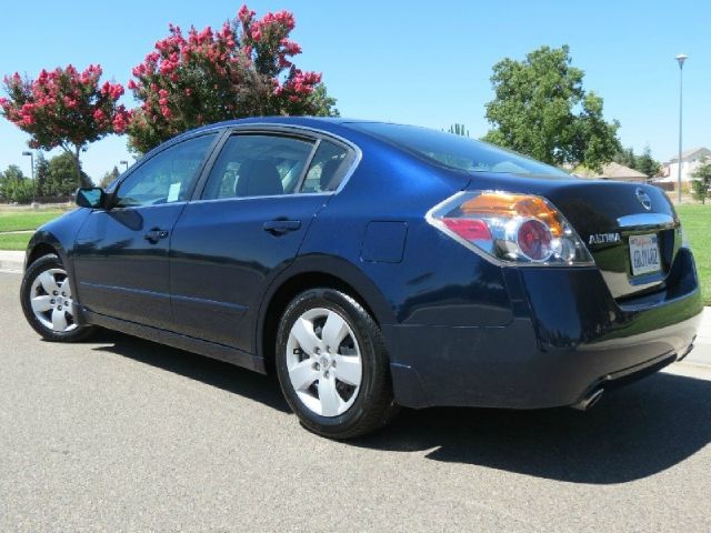 Nissan Altima 2007 photo 2