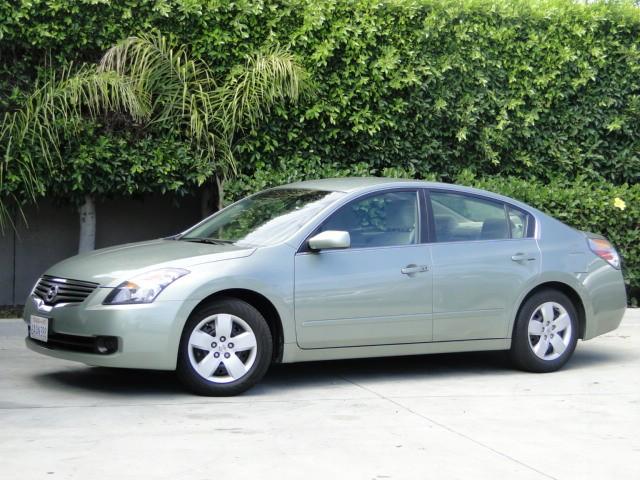 Nissan Altima Unknown Sedan