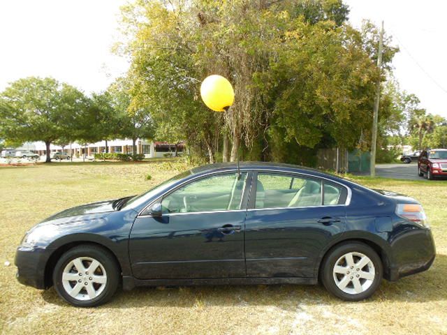 Nissan Altima Pickupslt Quad Cab SWB 4WD 4x4 Truck Sedan