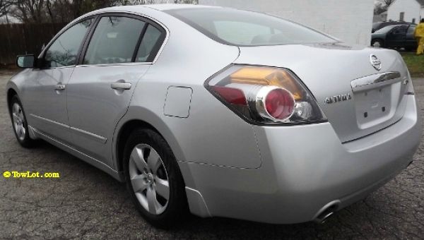 Nissan Altima 2007 photo 2