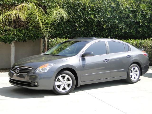 Nissan Altima Unknown Sedan