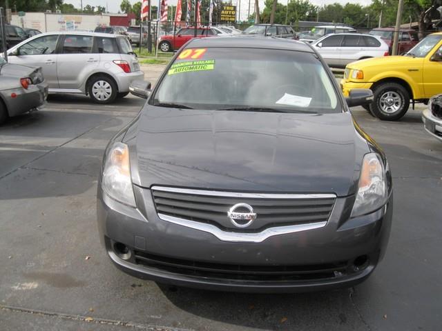 Nissan Altima 2007 photo 2