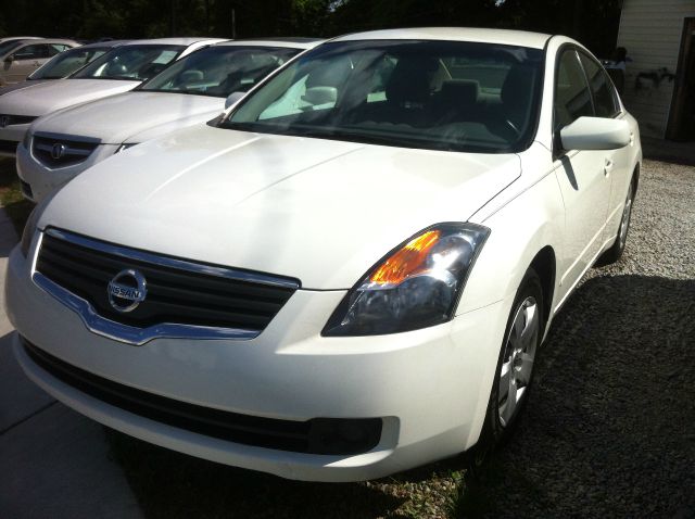 Nissan Altima GS-R Sedan