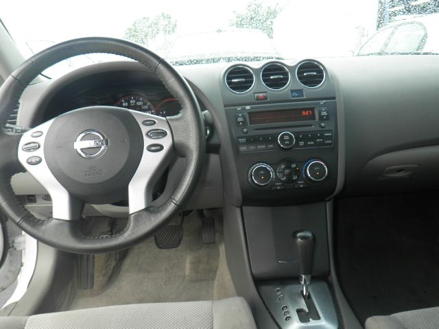 Nissan Altima 2008 photo 2