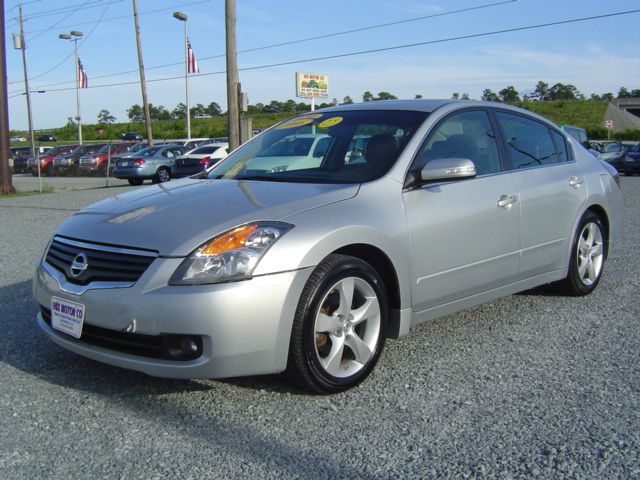 Nissan Altima LE Sedan