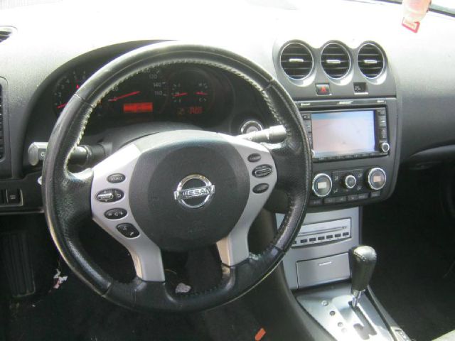 Nissan Altima 2008 photo 1