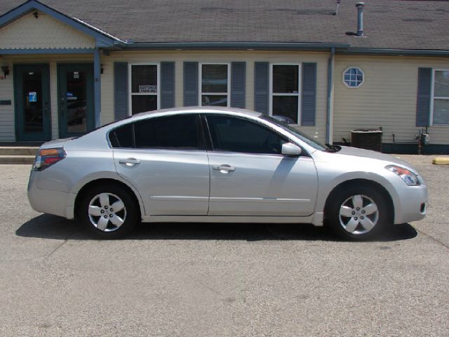 Nissan Altima 2008 photo 2