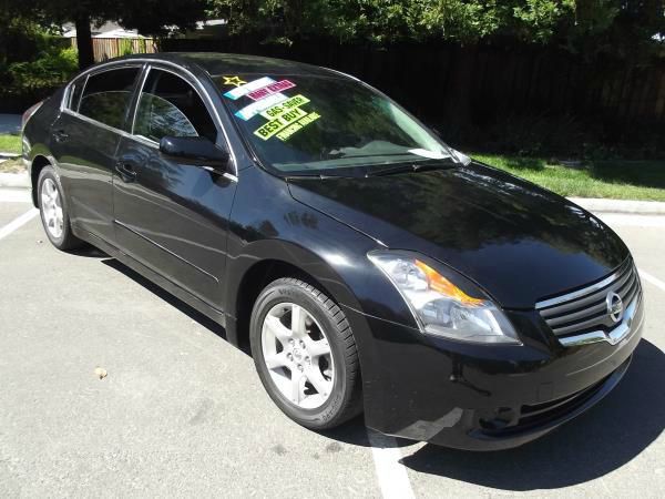 Nissan Altima 2008 photo 1