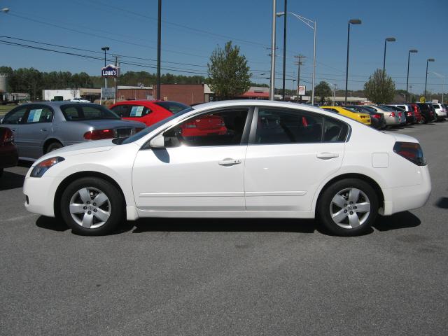 Nissan Altima 2008 photo 1