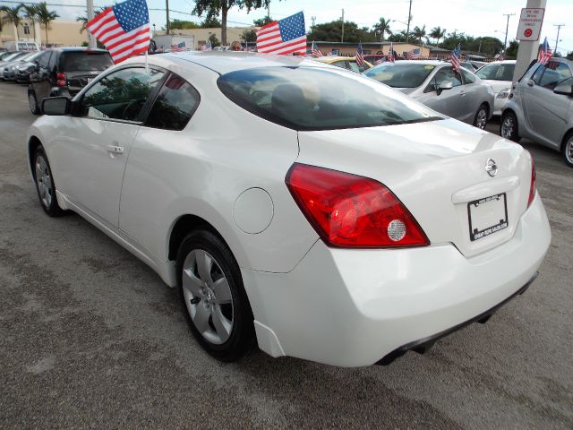 Nissan Altima 2008 photo 2