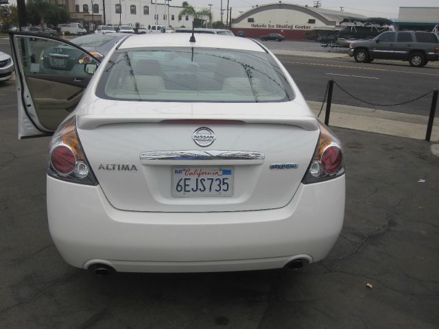 Nissan Altima 2008 photo 1