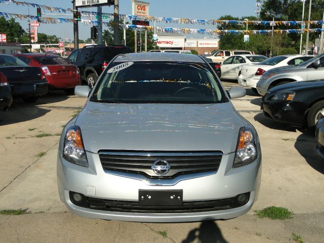 Nissan Altima Pickupslt Quad Cab SWB 4WD 4x4 Truck Sedan