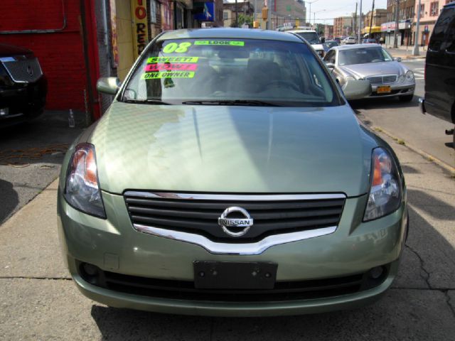 Nissan Altima Pickupslt Quad Cab SWB 4WD 4x4 Truck Sedan