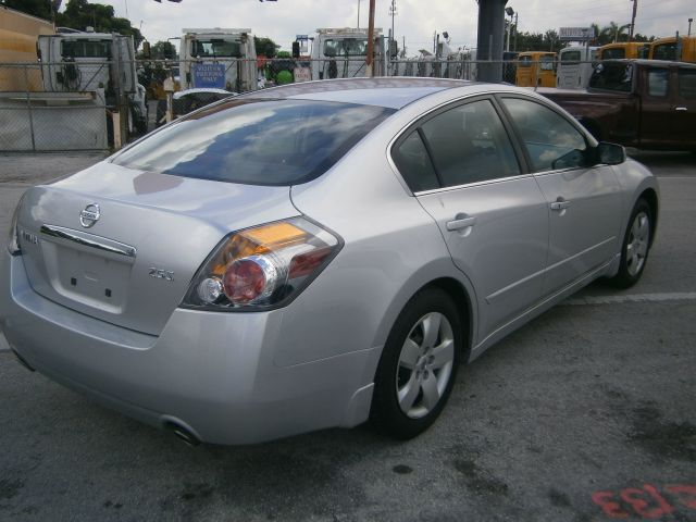 Nissan Altima 2008 photo 2