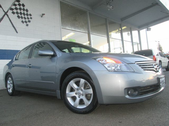 Nissan Altima 2008 photo 1