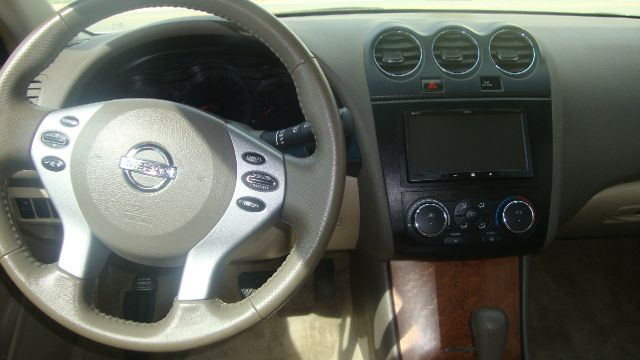 Nissan Altima 2008 photo 1