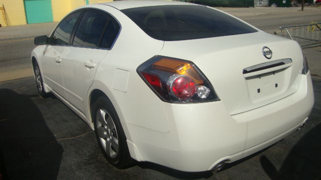 Nissan Altima 2008 photo 2