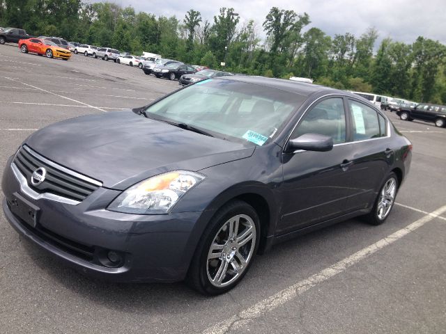 Nissan Altima GS-R Sedan