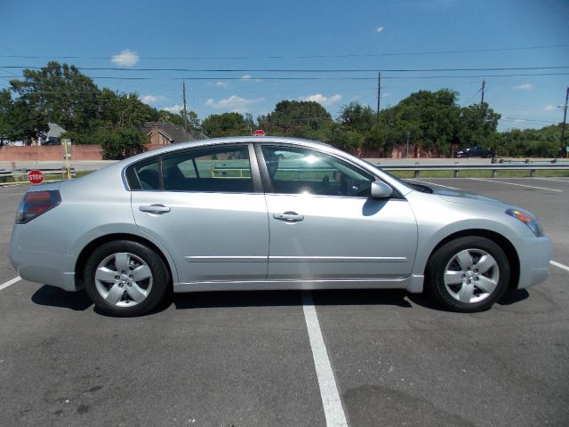 Nissan Altima 2008 photo 1