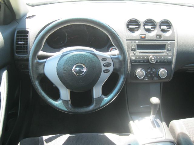 Nissan Altima 2008 photo 4