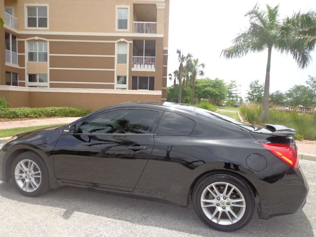 Nissan Altima Eddie Bauer NICE Coupe