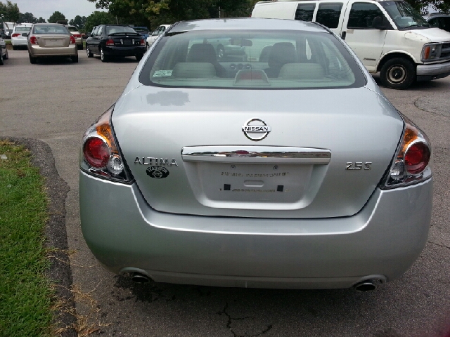 Nissan Altima 2008 photo 2