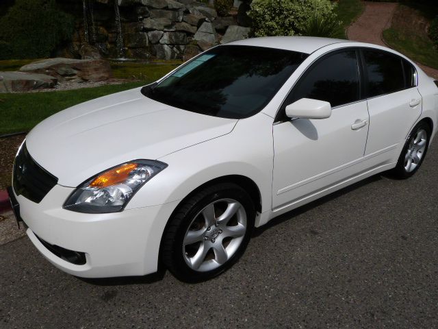 Nissan Altima 2008 photo 1