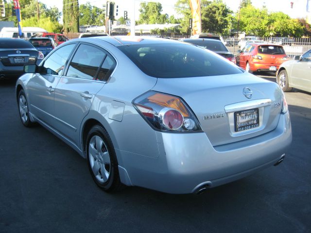 Nissan Altima 2008 photo 4