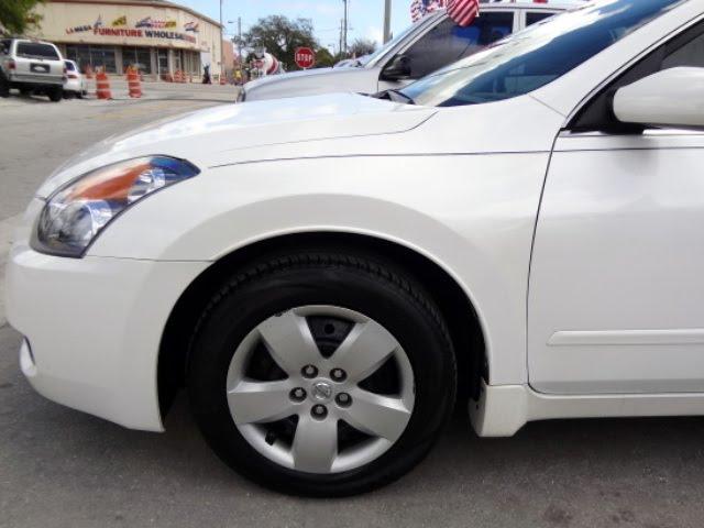 Nissan Altima 2008 photo 1