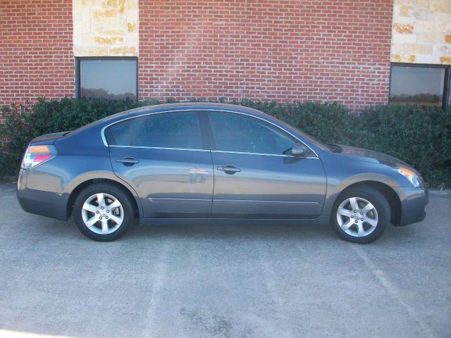 Nissan Altima GS-R Sedan