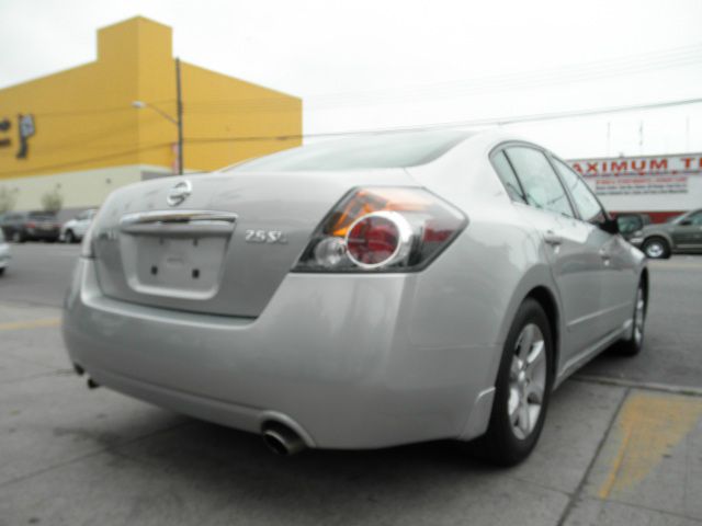 Nissan Altima 2008 photo 1