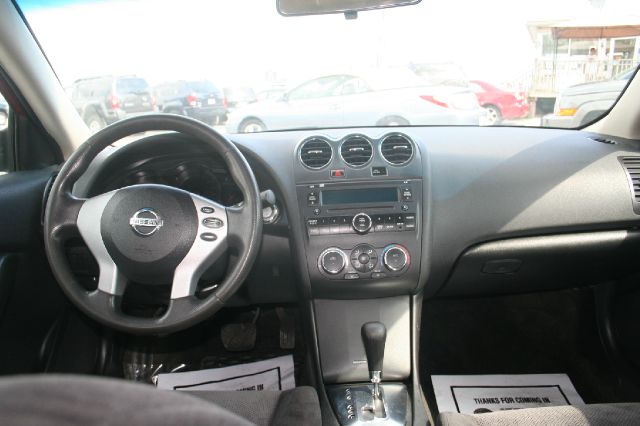 Nissan Altima 2008 photo 1