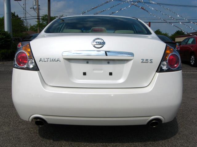 Nissan Altima 2008 photo 2