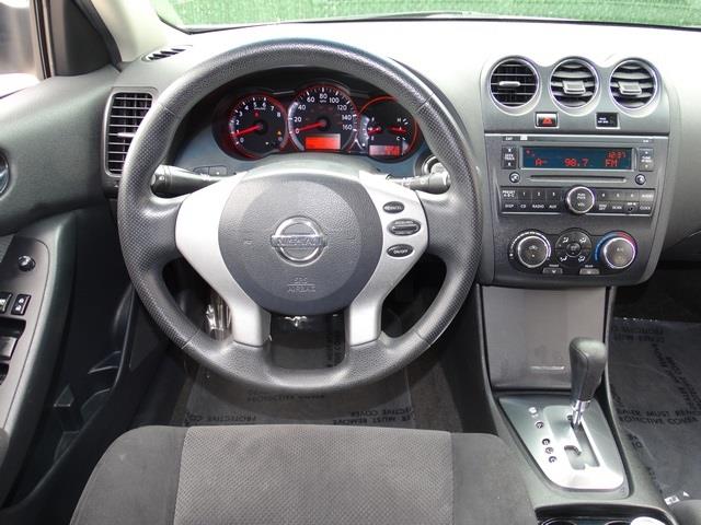 Nissan Altima AWD V6 W/ Moonroof, BOSE Soundheated Leather Sedan