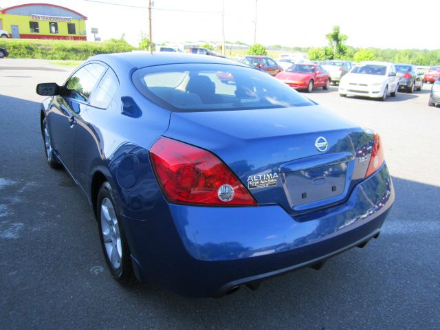 Nissan Altima 2008 photo 1