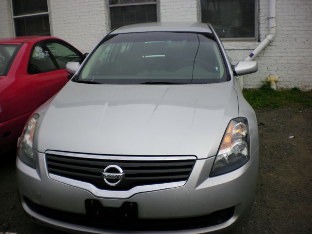 Nissan Altima 2009 photo 1