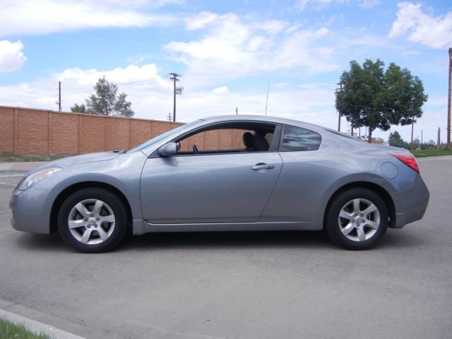 Nissan Altima 2009 photo 1