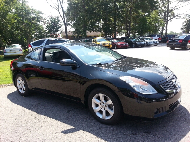 Nissan Altima 2009 photo 1