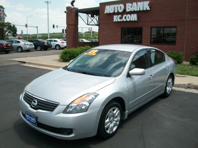 Nissan Altima 2009 photo 1