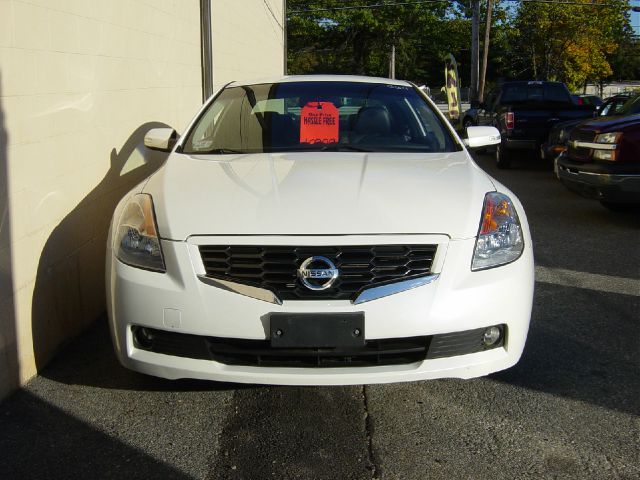 Nissan Altima 2009 photo 2